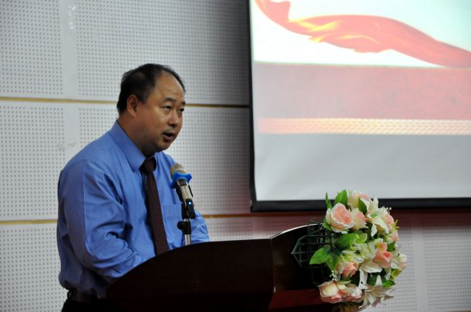 590c82011915a.JPG 张军教授致辞.JPG