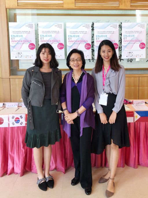 5bfe47b857760.jpg 与杨淑娟教授合影.jpg