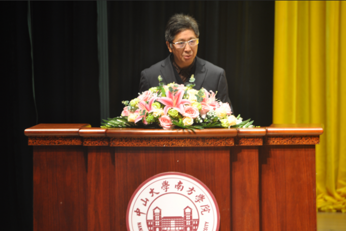 5c442b881bb23.png a3.png