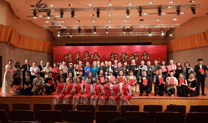 5de47470a2550.JPG 颁奖仪式2.JPG